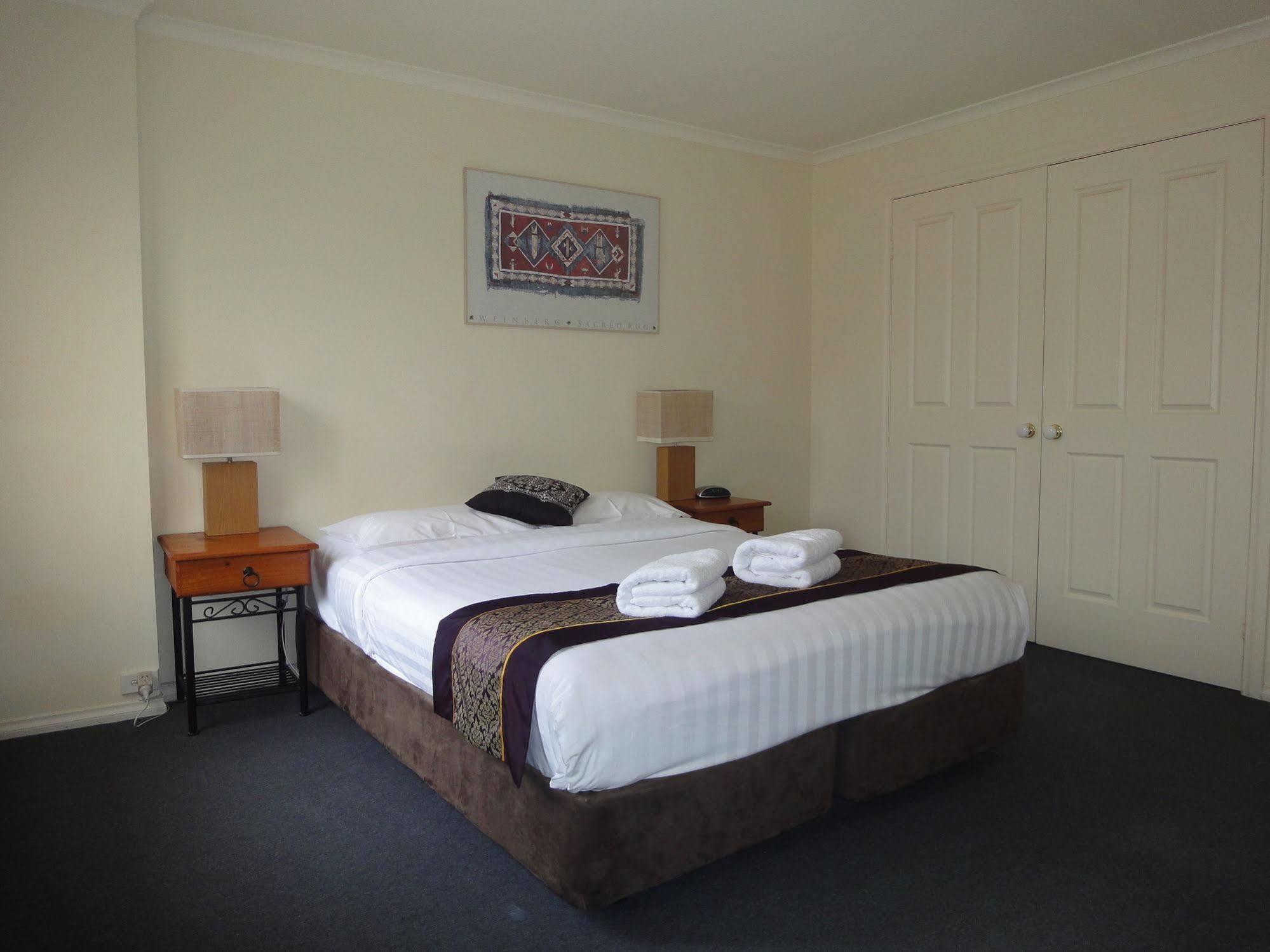 Moonee Valley Views Aparthotel Melbourne Eksteriør bilde